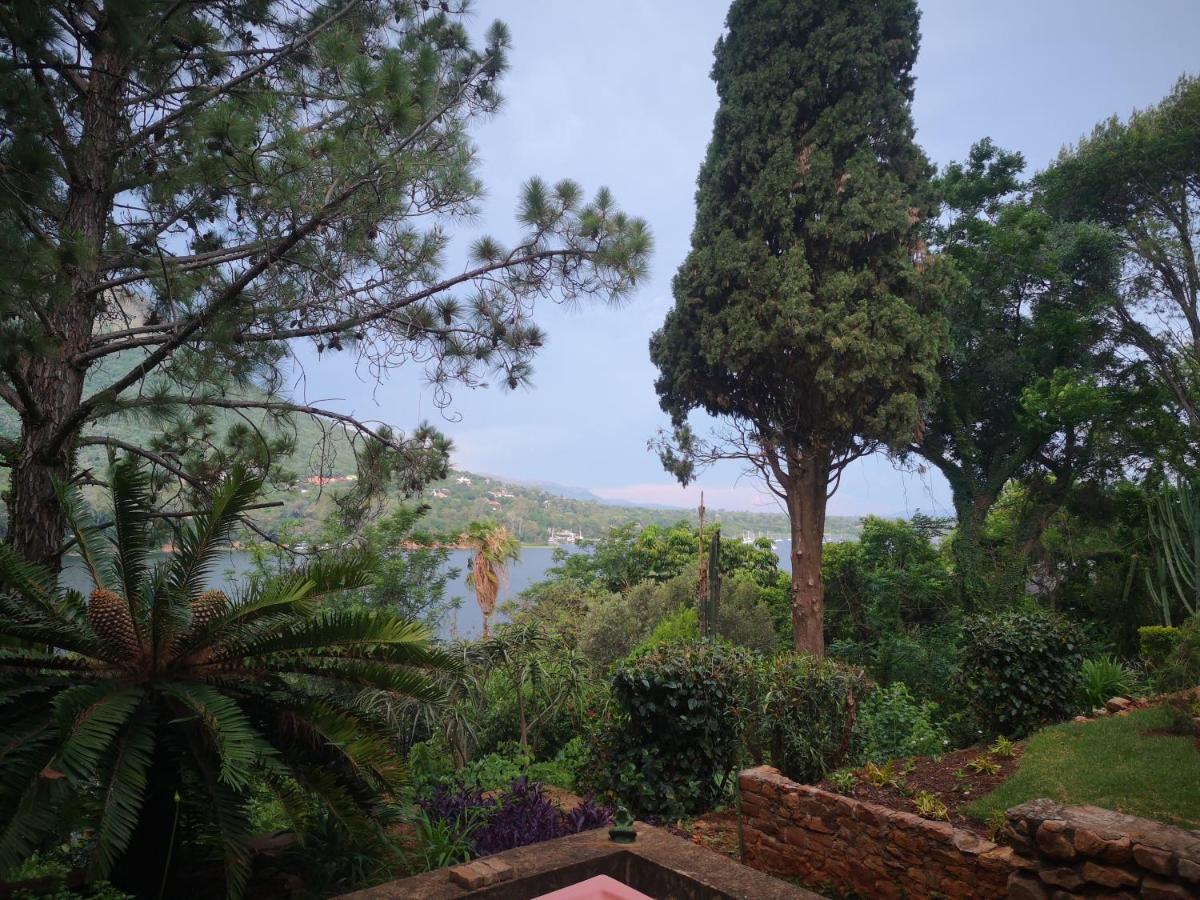 Metsing At Harties Hotel Hartbeespoort Exterior photo