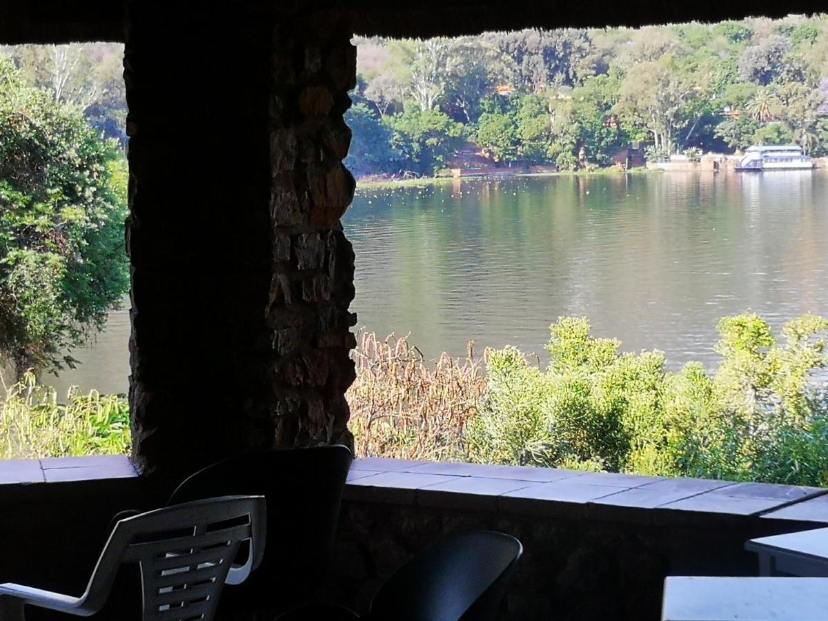Metsing At Harties Hotel Hartbeespoort Exterior photo