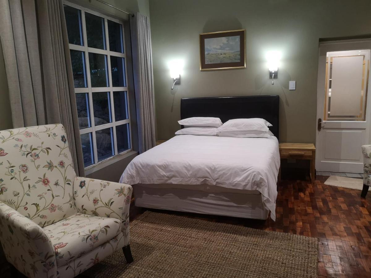 Metsing At Harties Hotel Hartbeespoort Exterior photo