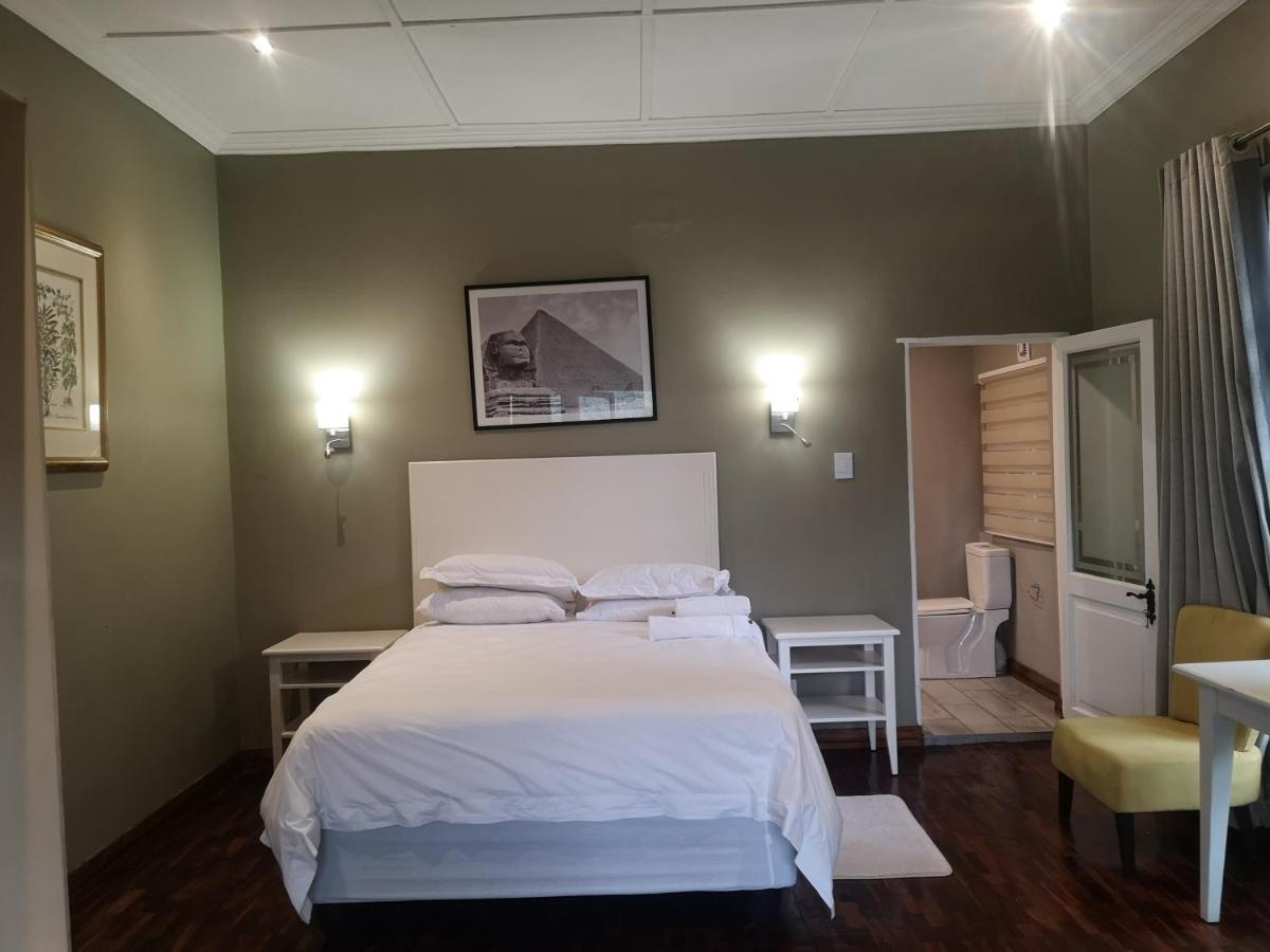 Metsing At Harties Hotel Hartbeespoort Exterior photo