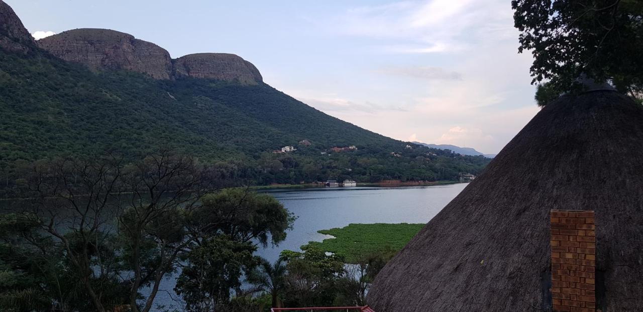 Metsing At Harties Hotel Hartbeespoort Exterior photo