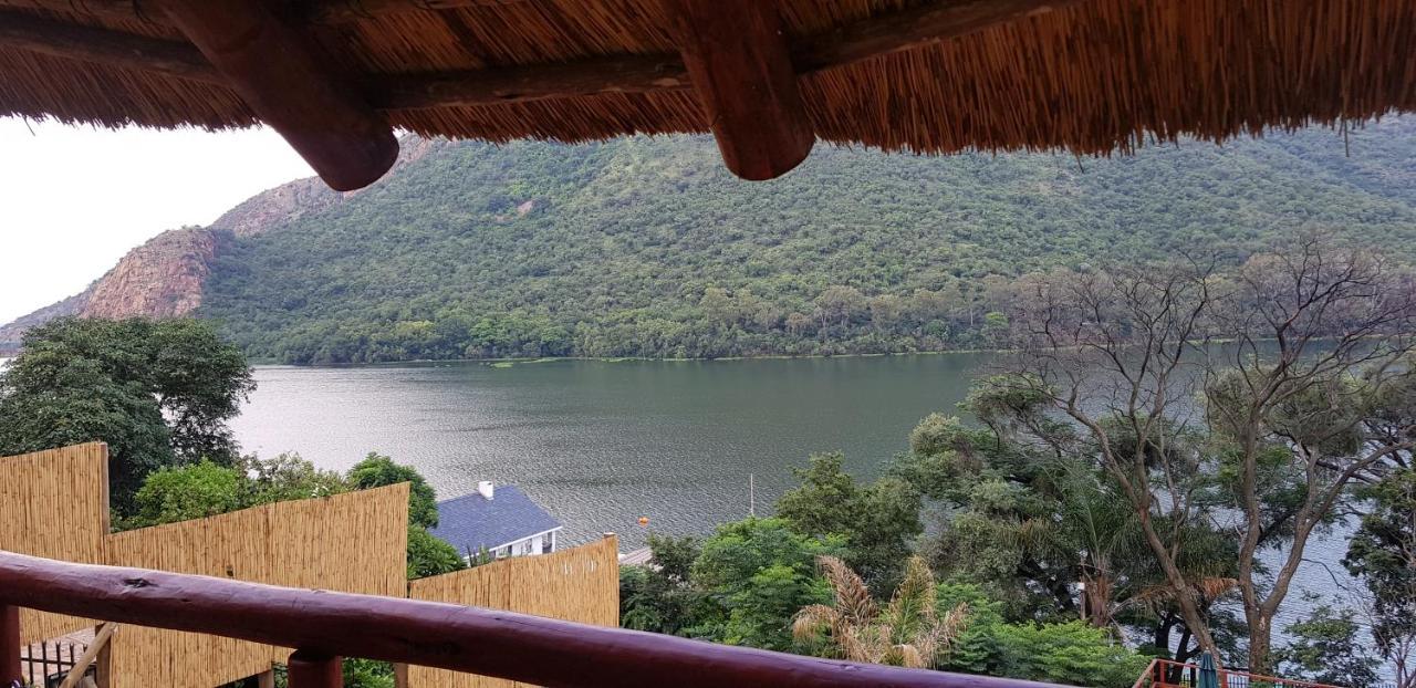 Metsing At Harties Hotel Hartbeespoort Exterior photo